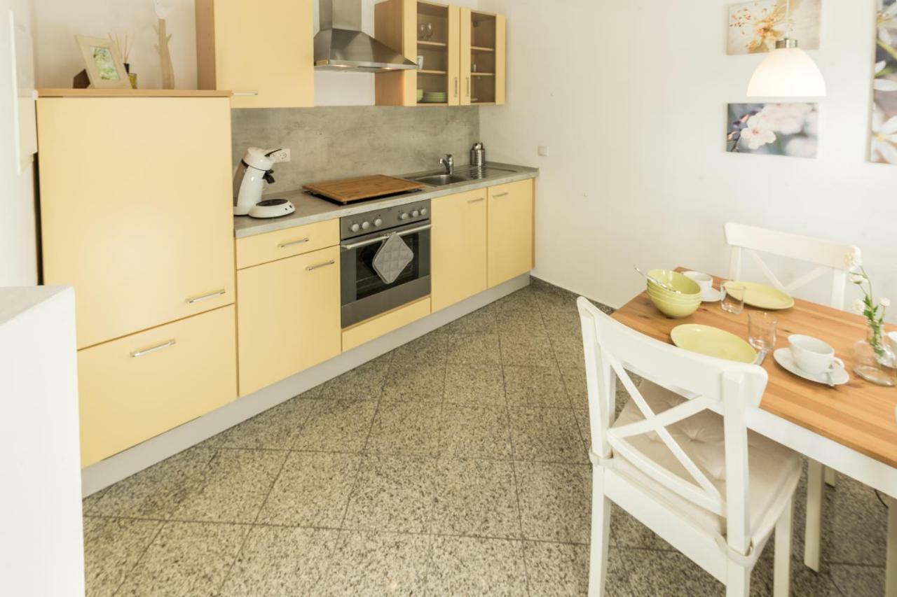 Weserwohnung - Bootshaus Urlaub Am Wasser ฮาเมลน์ ภายนอก รูปภาพ